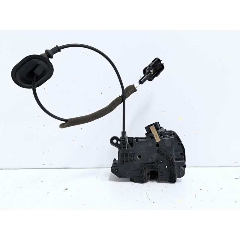CERRADURA PUERTA DELANTERA DERECHA 805023427R