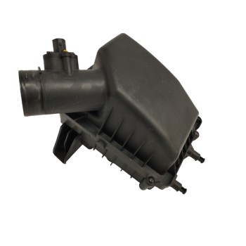 Recambio de filtro aire para chevrolet aveo 1.4 cat referencia OEM IAM 95920469  