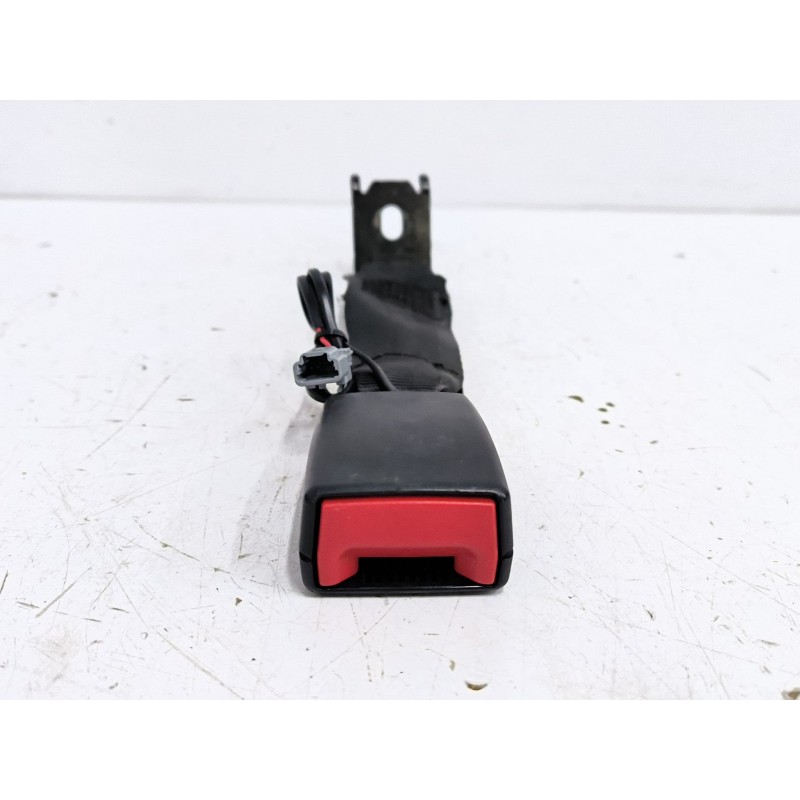 ENGANCHE CINTURON TRASERO DERECHO 878162954R