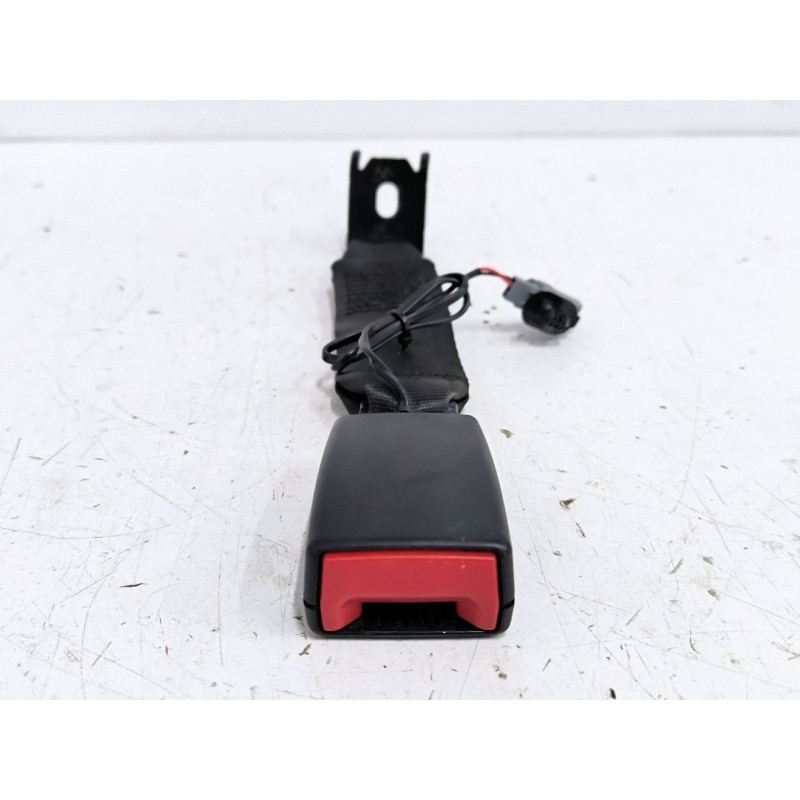 ENGANCHE CINTURON TRASERO IZQUIERDO 878162954R