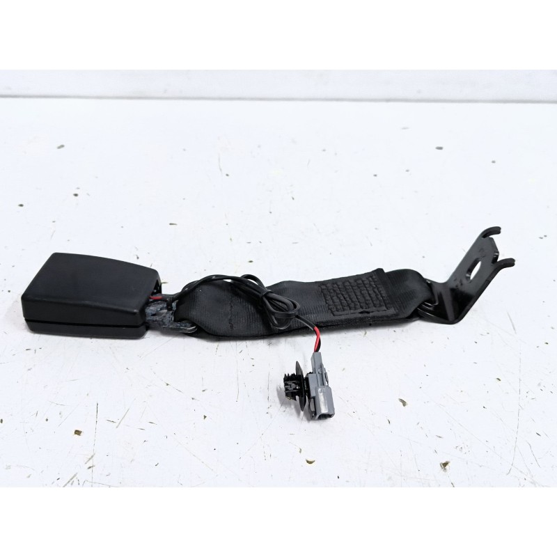 ENGANCHE CINTURON TRASERO IZQUIERDO 878162954R