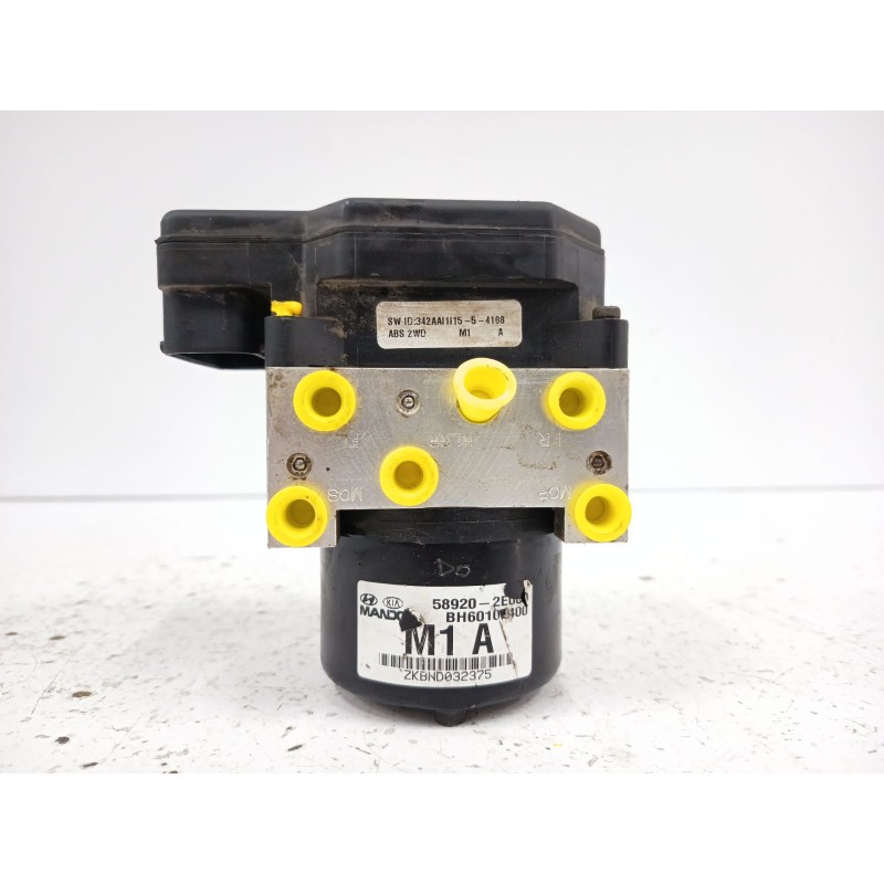 Recambio de abs para kia sportage ii (je_, km_) 2.0 i 16v referencia OEM IAM 589202E000  