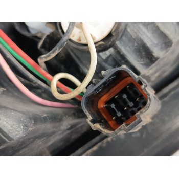 Recambio de piloto trasero derecho para ssangyong actyon i 2.0 xdi referencia OEM IAM 8360231015  