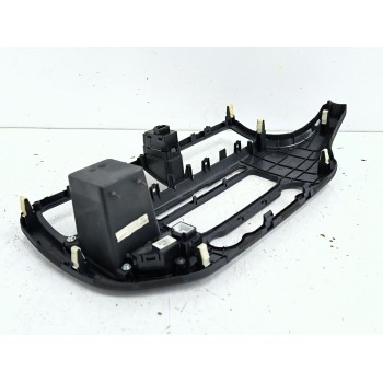 Recambio de moldura para kia rio iii (ub) 1.25 cvvt referencia OEM IAM 847411W110  