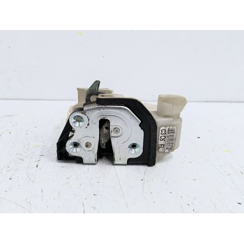 Recambio de cerradura puerta delantera izquierda para kia rio iii (ub) 1.25 cvvt referencia OEM IAM 813111W030  