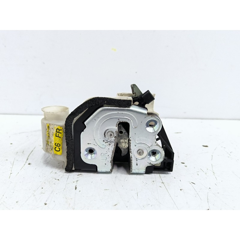 Recambio de cerradura puerta delantera derecha para kia rio iii (ub) 1.25 cvvt referencia OEM IAM 813211W060  
