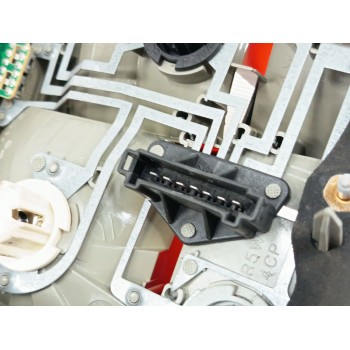 Recambio de piloto trasero derecho para mercedes-benz clase s (w220, v220) s 320 (220.065, 220.165) referencia OEM IAM 255122R  