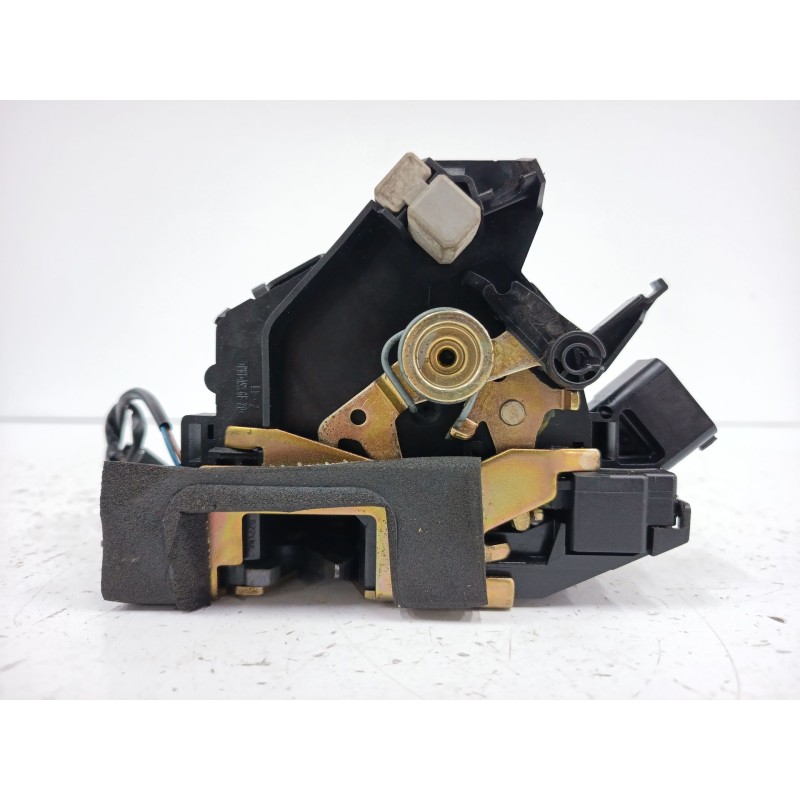 CERRADURA PUERTA TRASERA IZQUIERDA