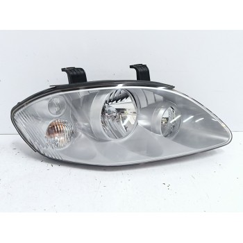 Recambio de faro derecho para ssangyong rodius i 2.7 xdi referencia OEM IAM   