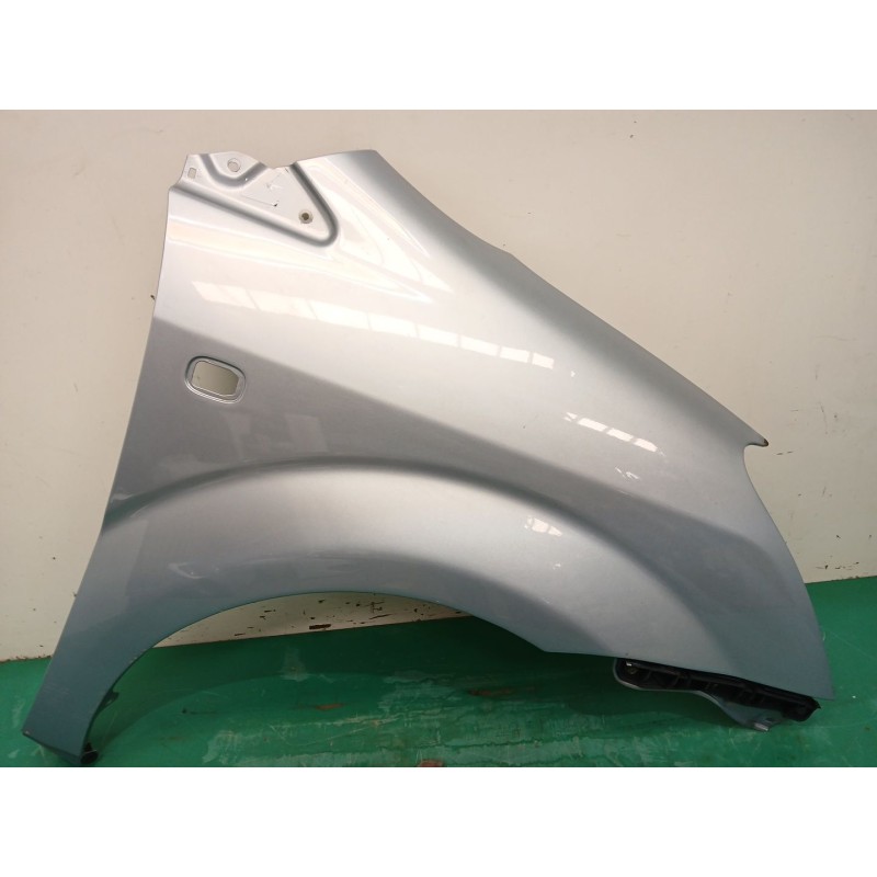 Recambio de aleta delantera derecha para toyota corolla verso (zer_, zze12_, r1_) 2.2 d-4d (aur10_) referencia OEM IAM 538110F01