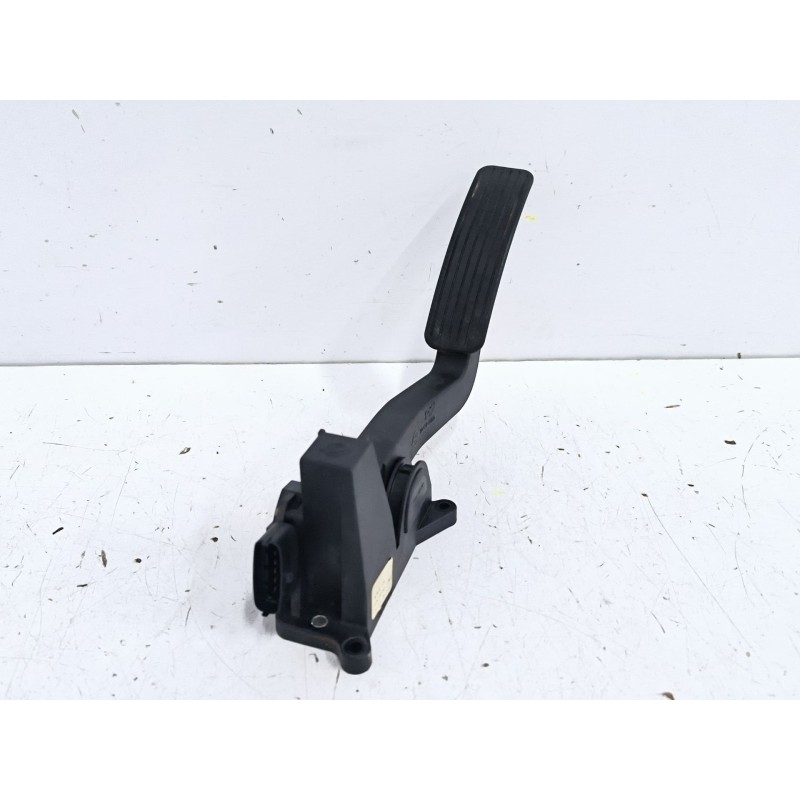 Recambio de potenciometro pedal para ssangyong rodius i 2.7 xdi referencia OEM IAM 2055021001  