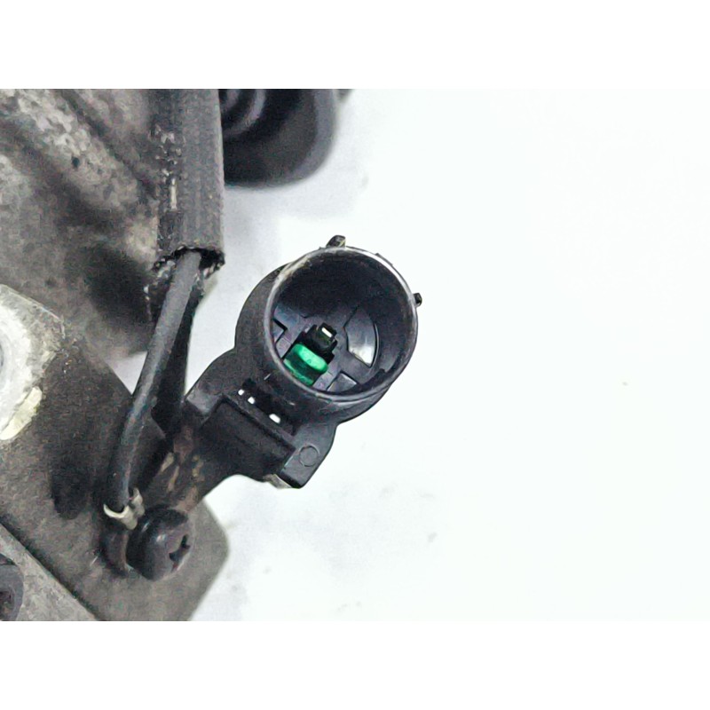 COMPRESOR AIRE ACONDICIONADO 180500390A