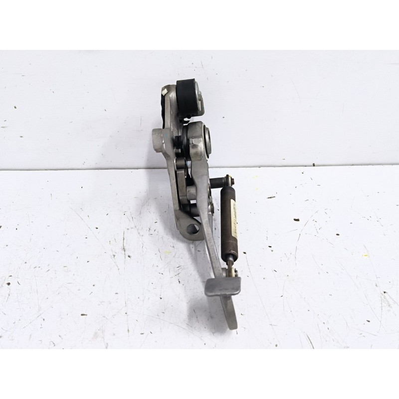 Recambio de palanca freno de mano para ssangyong rodius i 2.7 xdi referencia OEM IAM 51461A1100  
