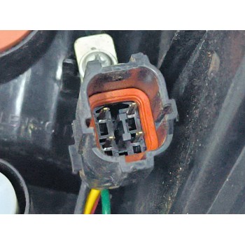 Recambio de piloto trasero izquierdo para ssangyong rodius i 2.7 xdi referencia OEM IAM 8360121303  
