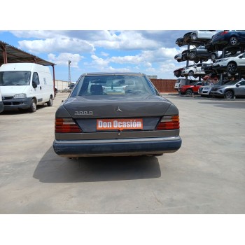 mercedes-benz 124 sedán (w124) del año 1991