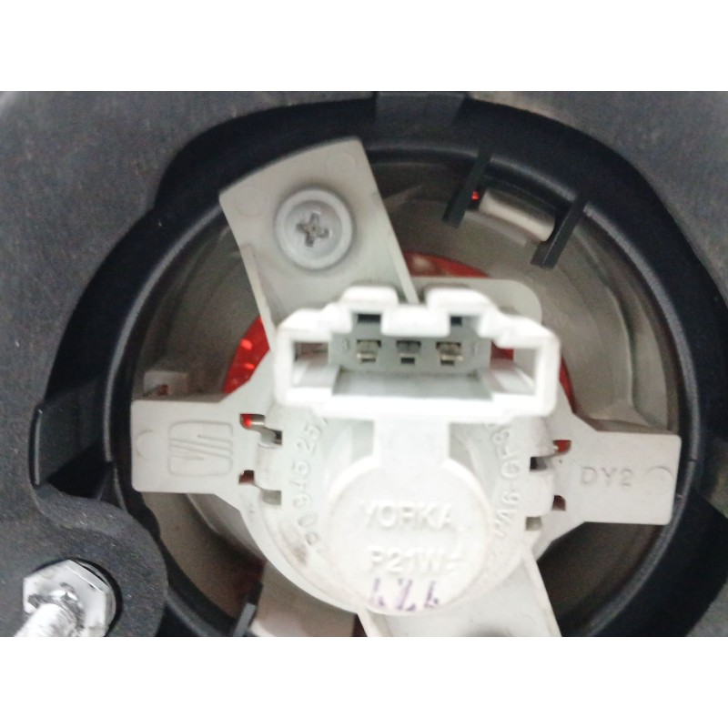PILOTO TRASERO DERECHO 5P5945112