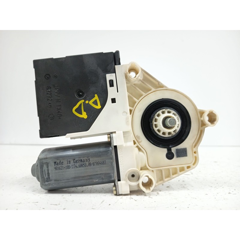 MOTOR ELEVALUNAS DELANTERO DERECHO 1K0959792D