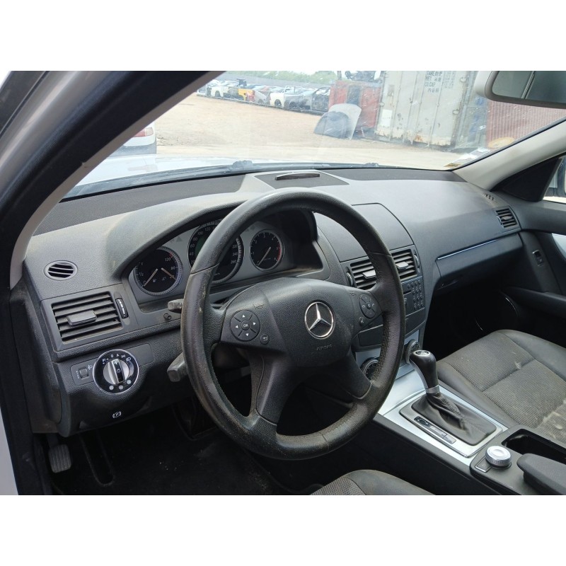 Recambio de salpicadero para mercedes-benz clase c (w204) berlina referencia OEM IAM   