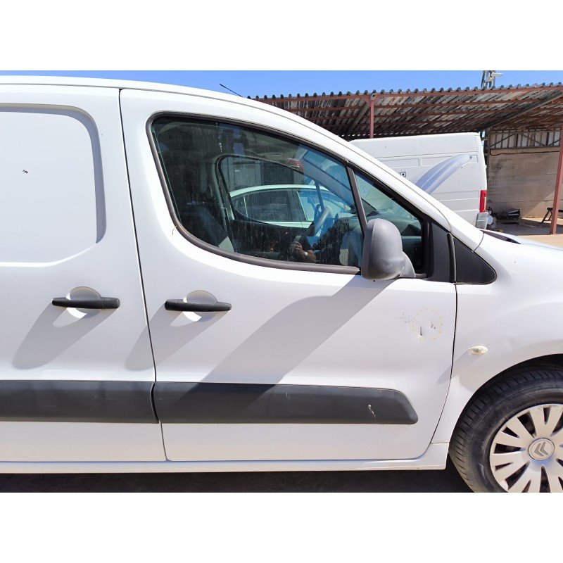 Recambio de puerta delantera derecha para peugeot partner furgoneta/monovolumen 1.6 hdi / bluehdi 75 referencia OEM IAM   
