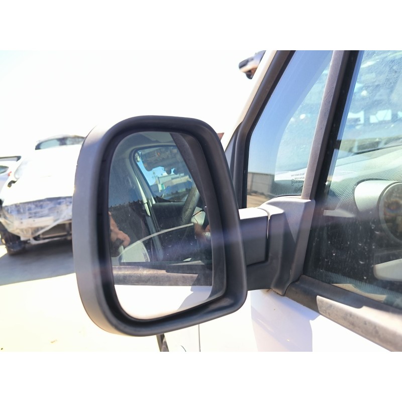 Recambio de retrovisor izquierdo para peugeot partner furgoneta/monovolumen 1.6 hdi / bluehdi 75 referencia OEM IAM   