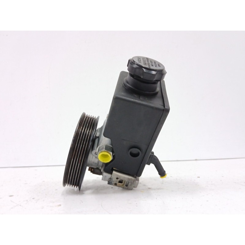 Recambio de bomba direccion para ssangyong rodius i 2.7 xdi referencia OEM IAM   