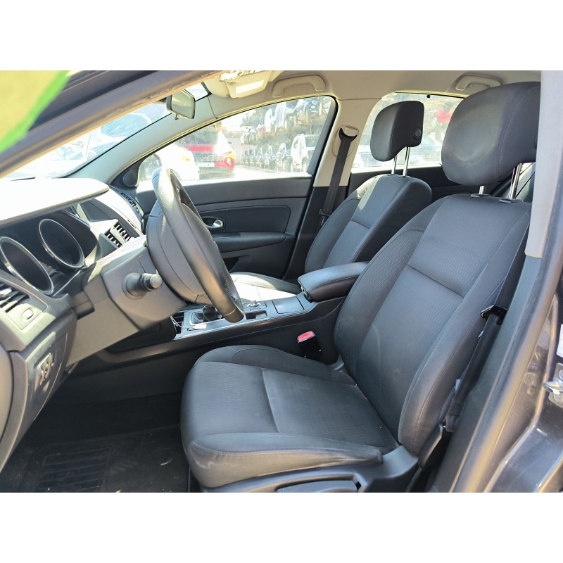 RENAULT LATITUDE (L70_) 2011