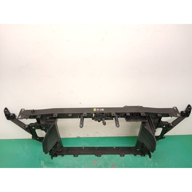 PANEL FRONTAL