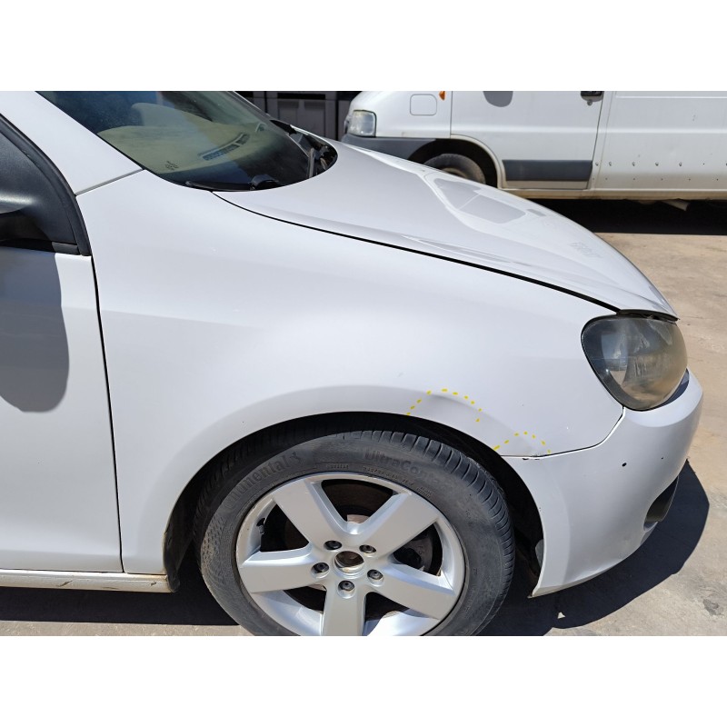 Recambio de aleta delantera derecha para volkswagen golf vi (5k1) 2.0 tdi referencia OEM IAM 5K6821022B  
