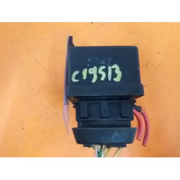 Recambio de caja precalentamiento para peugeot 205 berlina 1.8 d generation referencia OEM IAM 598115  9616582380