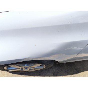 Recambio de aleta delantera izquierda para volkswagen golf vi (5k1) 2.0 tdi referencia OEM IAM 5K6821021B  