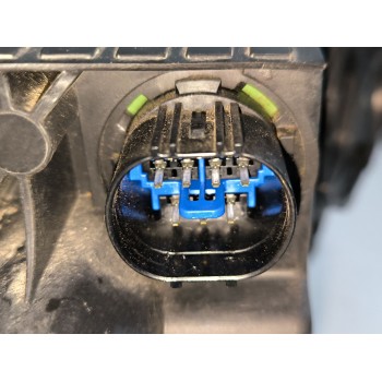 Recambio de faro izquierdo para kia stonic (yb) 1.0 t-gdi referencia OEM IAM 92101H8500  