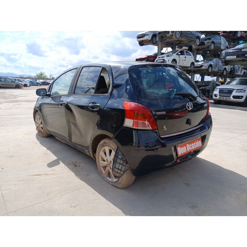 TOYOTA YARIS (_P9_) 2011