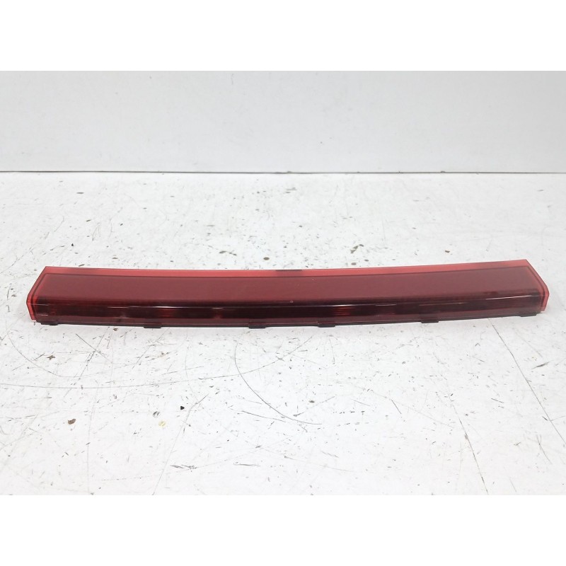 Recambio de luz central de freno para audi a1 (8x1, 8xk) 1.2 tfsi referencia OEM IAM 8X0945097  