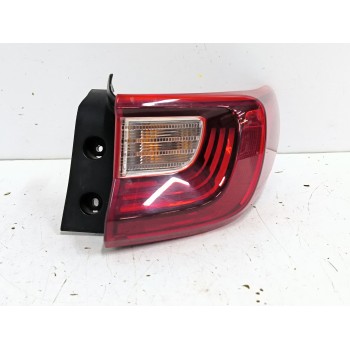 PILOTO TRASERO DERECHO 92402H8500 