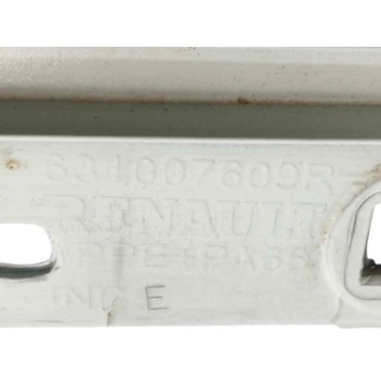 Recambio de aleta delantera derecha para renault clio iv 0.9 referencia OEM IAM 631007609R  