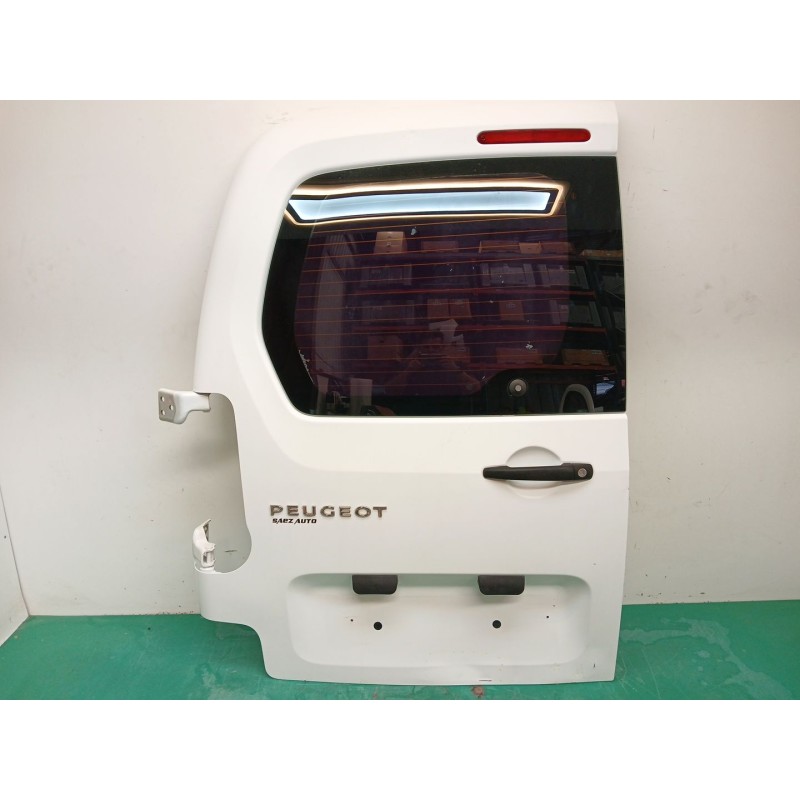 Recambio de porton trasero izquierdo para peugeot partner tepee 1.6 hdi 90 referencia OEM IAM 8702E2  