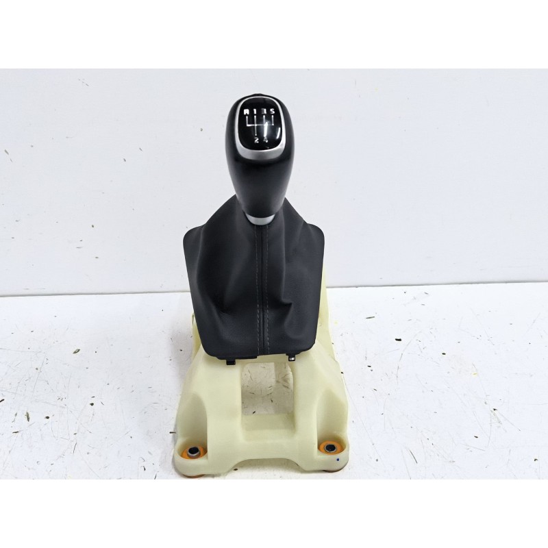 Recambio de palanca cambio para kia stonic (yb) 1.0 t-gdi referencia OEM IAM 43700F9100  