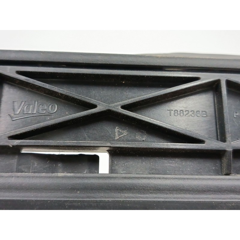 SOPORTE RADIADOR T88236B