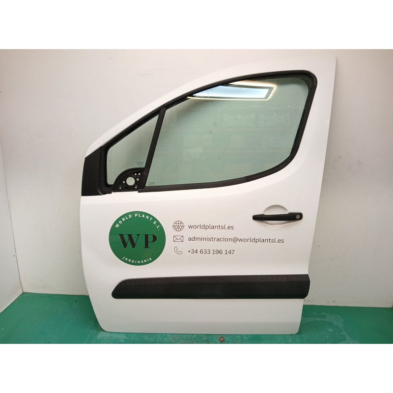 Recambio de puerta delantera izquierda para peugeot partner tepee 1.6 hdi 90 referencia OEM IAM 9002Z3  