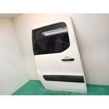 Recambio de puerta lateral corredera derecha para peugeot partner tepee 1.6 hdi 90 referencia OEM IAM 9831169680  