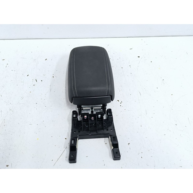 Recambio de apoyabrazos central para kia stonic (yb) 1.0 t-gdi referencia OEM IAM   