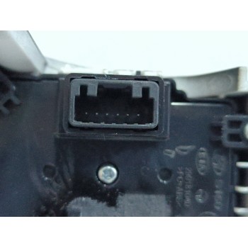 Recambio de mando volante para kia stonic (yb) 1.0 t-gdi referencia OEM IAM 299181040  