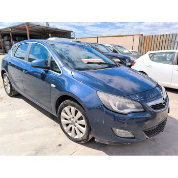opel astra j (p10) del año 2012