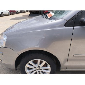 Recambio de aleta delantera izquierda para volkswagen polo iv (9n_, 9a_) 1.4 tdi referencia OEM IAM 6Q0821105E  