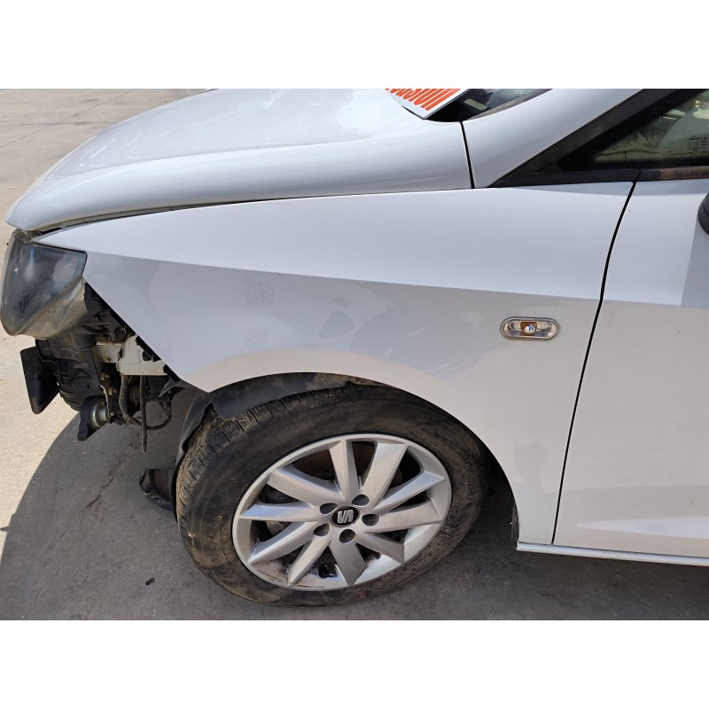 Recambio de aleta delantera izquierda para seat ibiza iv (6j5, 6p1) 1.0 referencia OEM IAM 6J0821021D  
