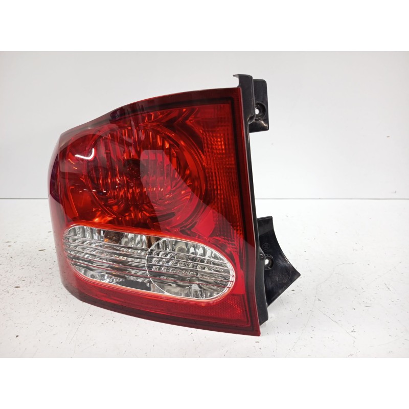 Recambio de piloto trasero izquierdo para ssangyong actyon i 2.0 xdi referencia OEM IAM 8360131015  