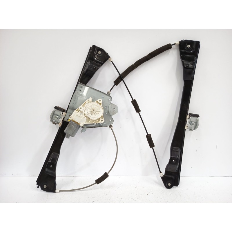 Recambio de elevalunas delantero derecho para ssangyong actyon i 2.0 xdi referencia OEM IAM 7232109004  