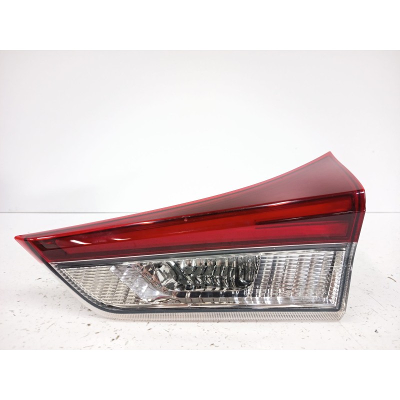Recambio de piloto trasero derecho interior para toyota auris (_e18_) 1.3 (nre180_) referencia OEM IAM 8158102830  