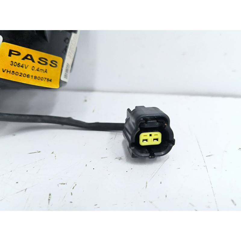 TAPA EXTERIOR COMBUSTIBLE