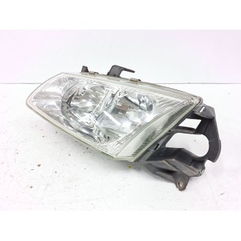 Recambio de faro izquierdo para nissan almera ii (n16) 2.2 di referencia OEM IAM   